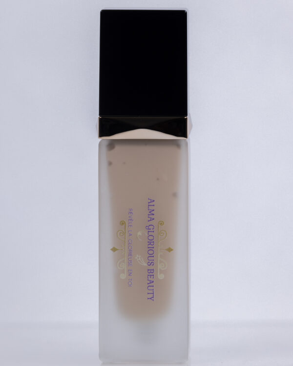 GLORIOUS LIQUID COVERAGE FOUNDATION PURE MATTE - Image 5